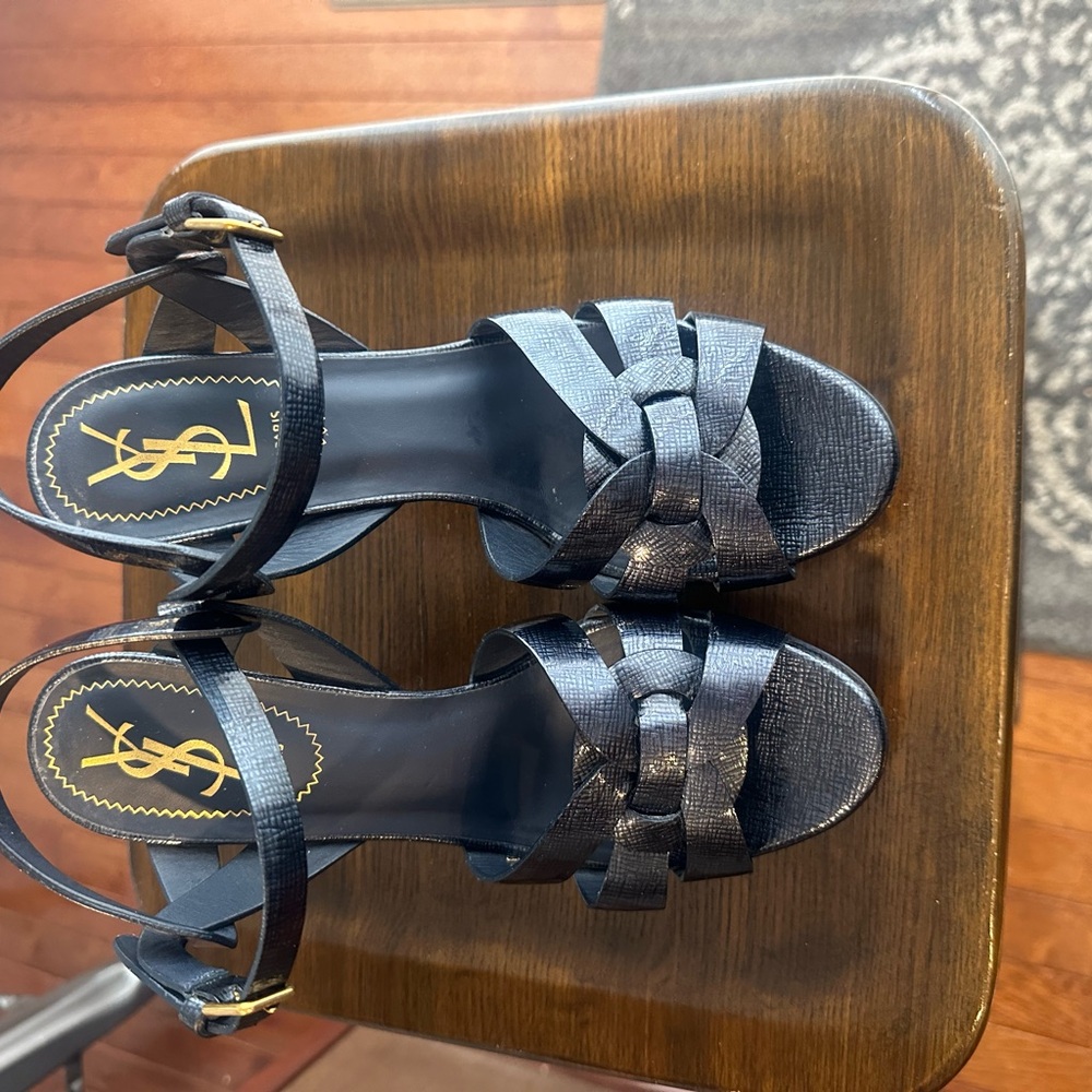 Yves Saint Laurent Women's Black Sandals